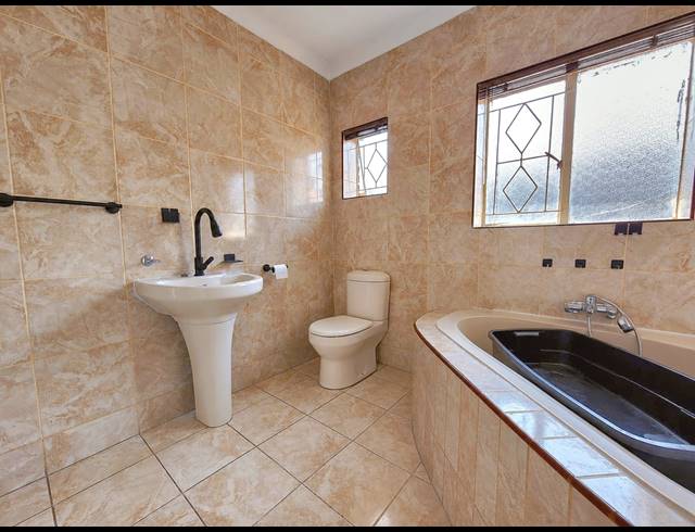 2 BEDROOM APARTMENT FOR SALE IN DALVIEW